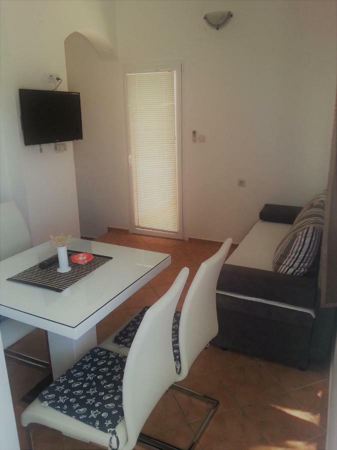 Apartmani Poljanec Vir Exteriör bild