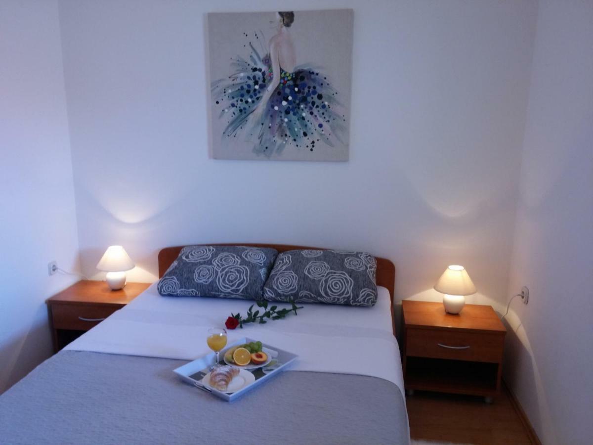 Apartmani Poljanec Vir Exteriör bild