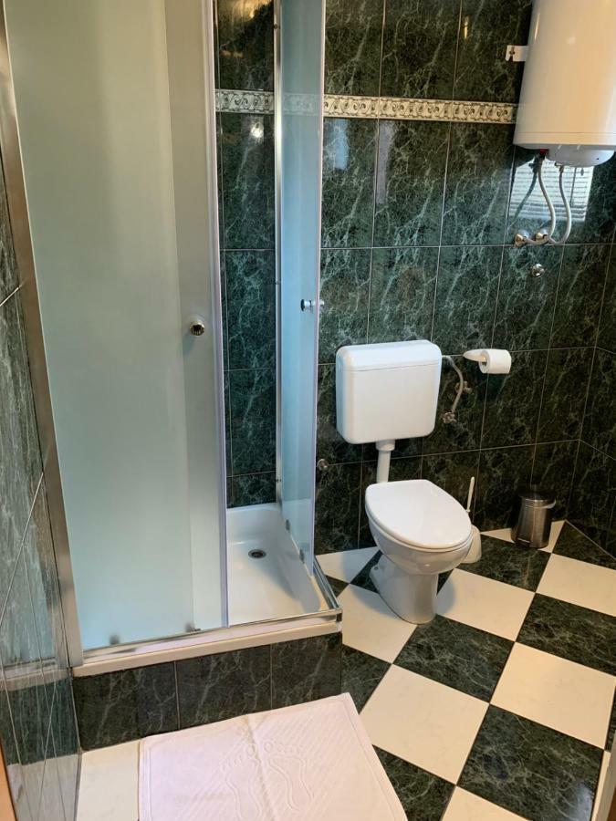 Apartmani Poljanec Vir Exteriör bild